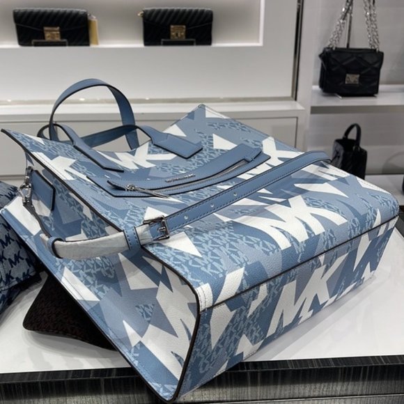 Michael Kors Kenly Large NS Tote Chambray Multi - Picture 10 of 16